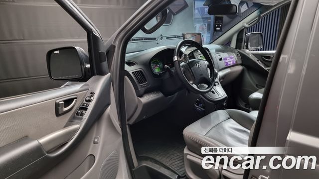 Hyundai Starex 2013 thumb 12