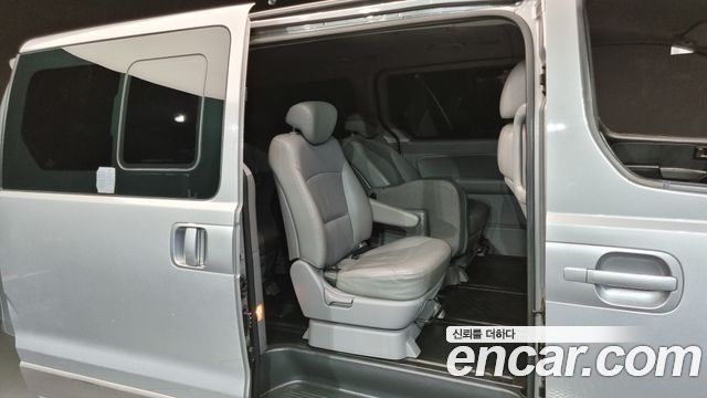 Hyundai Starex 2013 thumb 11