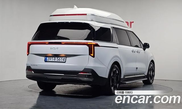 Kia Carnival 2024 thumb 3