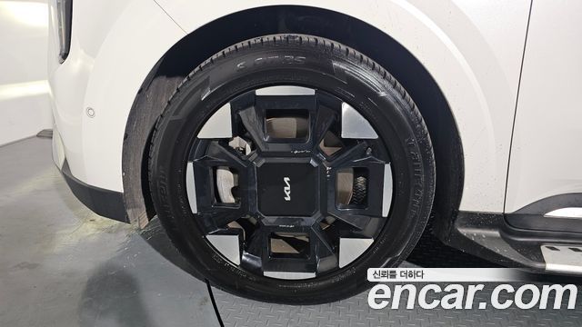 Kia Carnival 2024 thumb 6