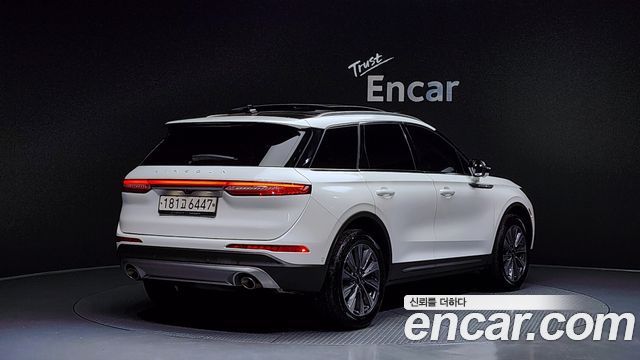 Lincoln Corsair 2021 thumb 3