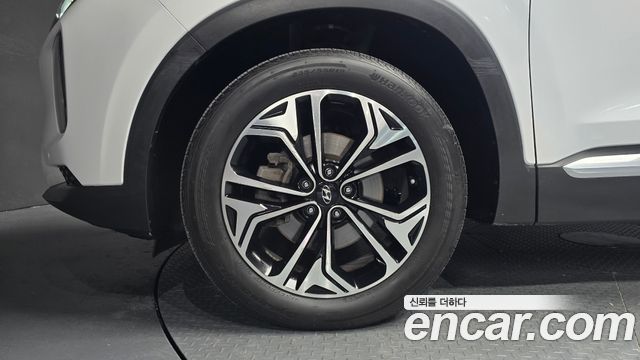 Hyundai Santa Fe 2019 thumb 5