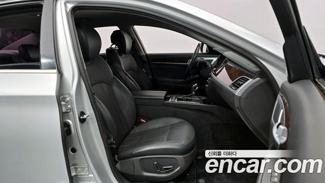 Hyundai Genesis 2014 thumb 10