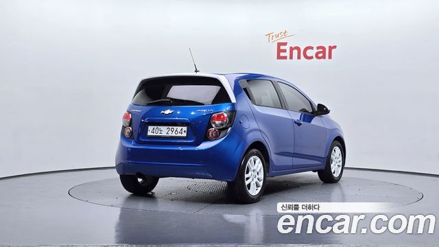 Chevrolet Aveo 2014 thumb 3