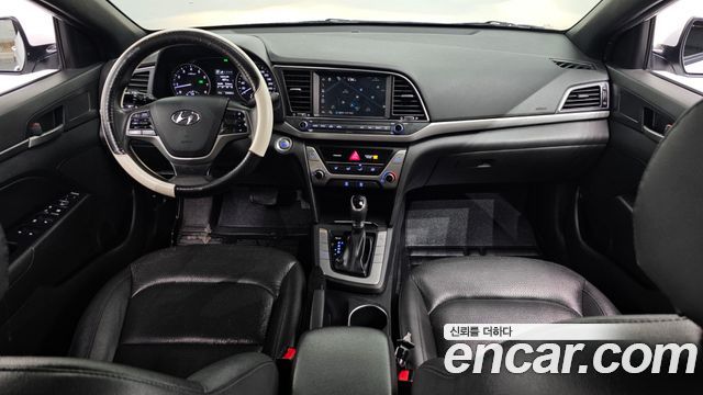 Hyundai Avante 2018 thumb 8