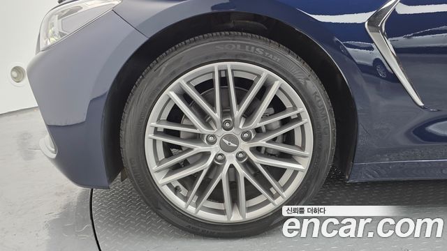 Genesis G70 2019 thumb 6
