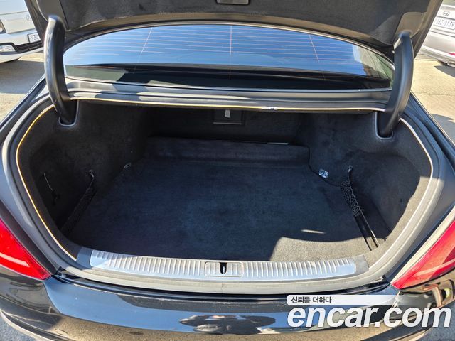 Genesis G90 2016 thumb 7