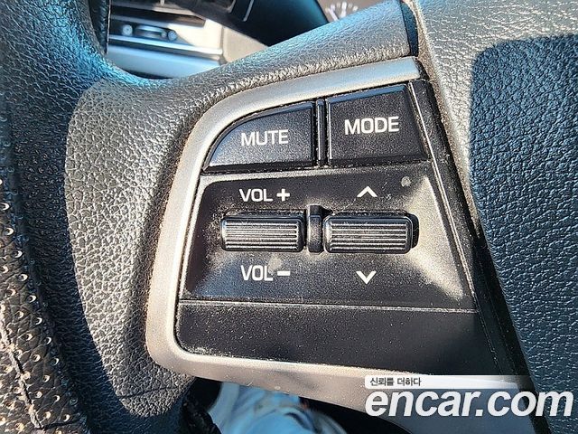 Hyundai Avante 2017 thumb 12