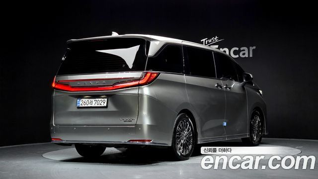 Lexus LM 2024 thumb 2