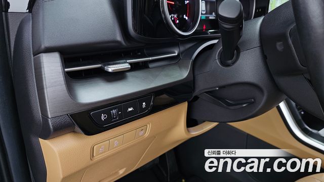 Kia Carnival 2021 thumb 12