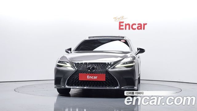 Lexus LS 2021 thumb 4