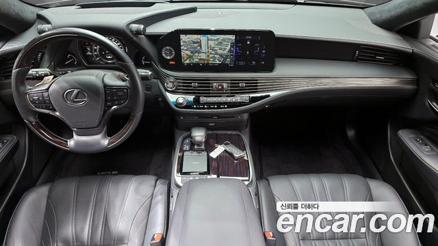 Lexus LS 2021 thumb 8