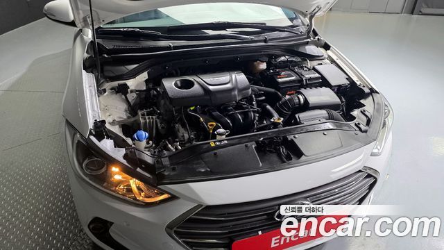 Hyundai Avante 2017 thumb 7