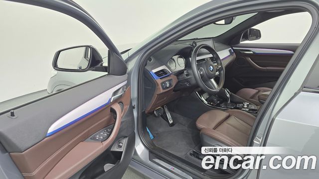 BMW X2 2022 thumb 11