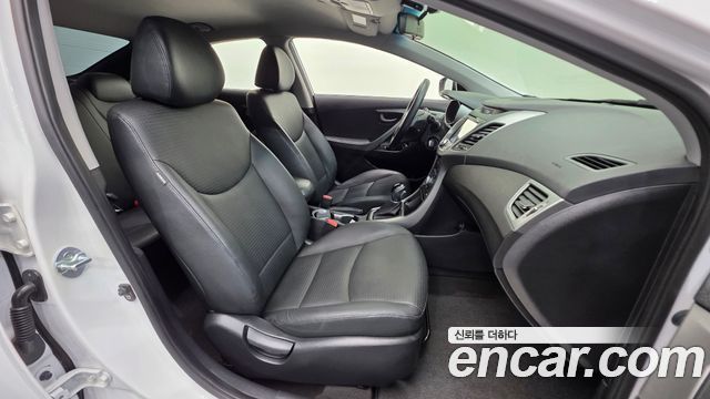 Hyundai Avante 2013 thumb 11