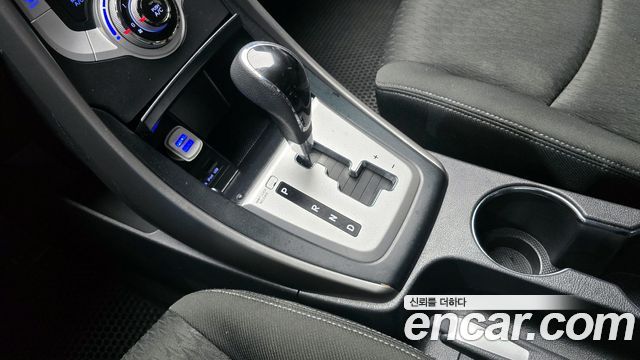 Hyundai Avante 2011 thumb 9