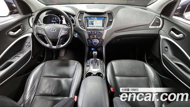 Hyundai Santa Fe 2016 thumb 6