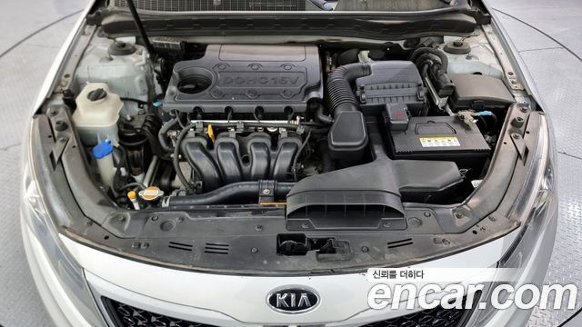 Kia K5 2011 thumb 6