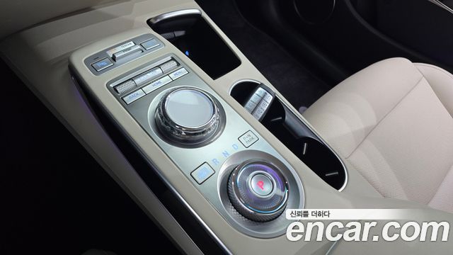 Genesis GV70 2022 thumb 9