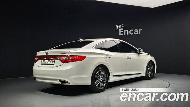 Hyundai Grandeur 2013 thumb 3