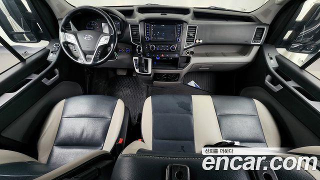 Hyundai Staria 2018 thumb 8