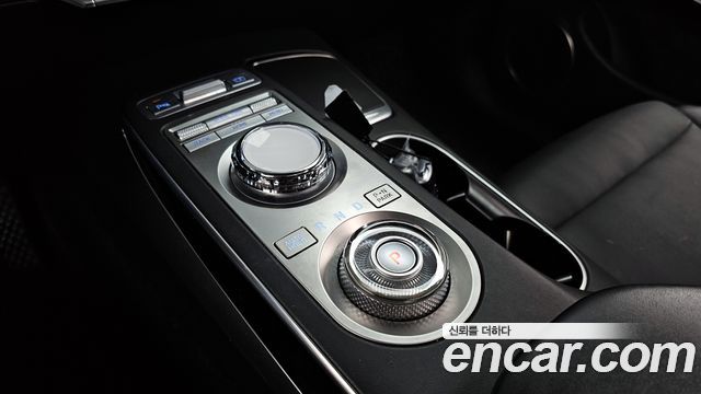 Genesis GV70 2021 thumb 10