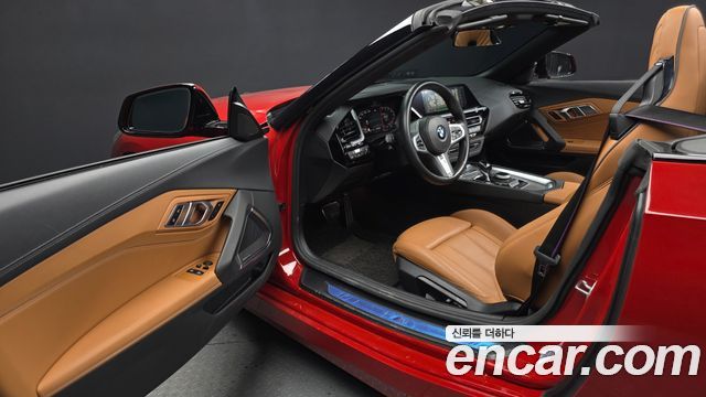 BMW Z4 2021 thumb 11
