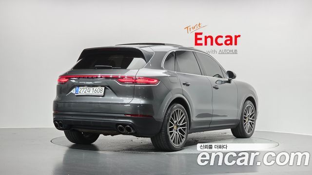 Porsche Cayenne 2020 thumb 3