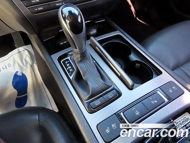 Hyundai Genesis 2016 thumb 11