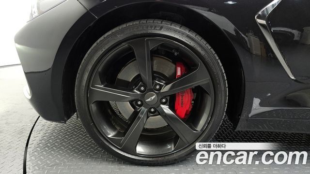 Genesis G70 2019 thumb 6