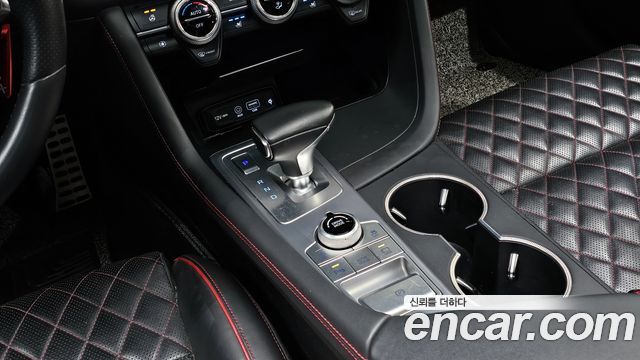 Genesis G70 2019 thumb 10