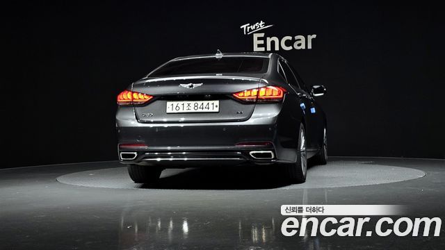 Genesis G80 2017 thumb 5