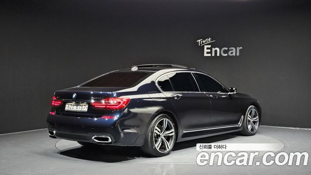 BMW 7 серии 2019 thumb 3