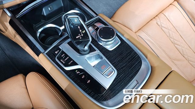 BMW 7 серии 2019 thumb 9