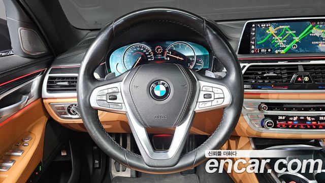 BMW 7 серии 2019 thumb 11