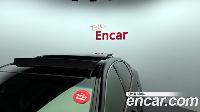 Genesis G80 2016 thumb 12
