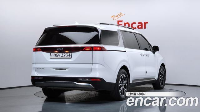 Kia Carnival 2022 thumb 3