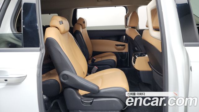 Kia Carnival 2022 thumb 12