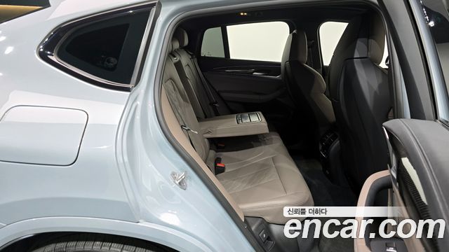 BMW X4 M 2023 thumb 12