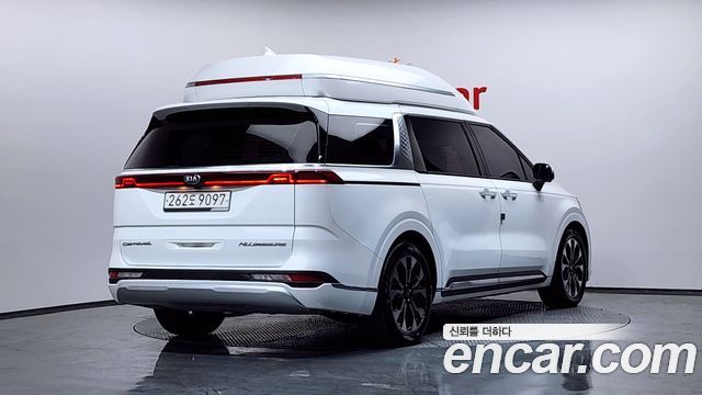 Kia Carnival 2021 thumb 3