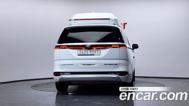 Kia Carnival 2021 thumb 5