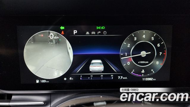 Kia Carnival 2021 thumb 9