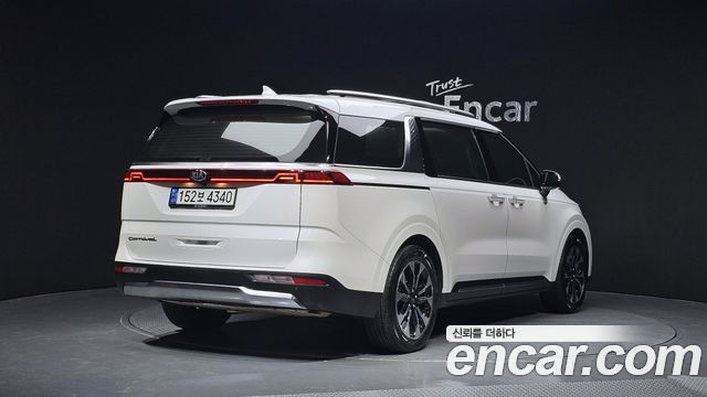 Kia Carnival 2020 thumb 3