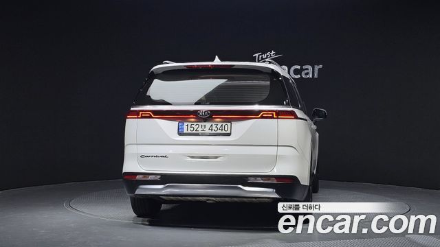 Kia Carnival 2020 thumb 5