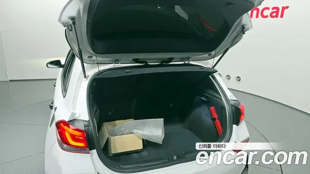 Hyundai i30 2020 thumb 11