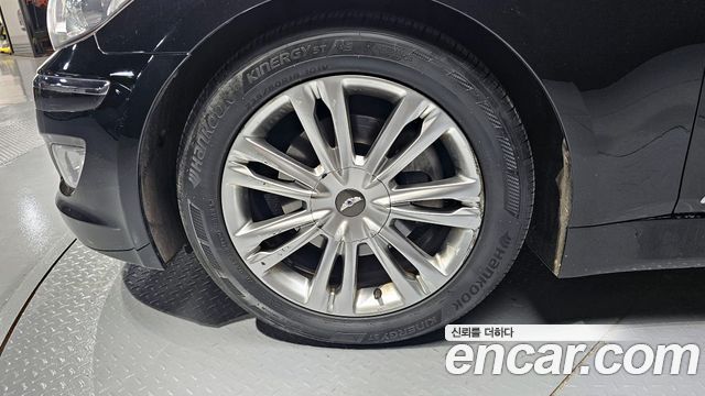 Hyundai Genesis 2011 thumb 6