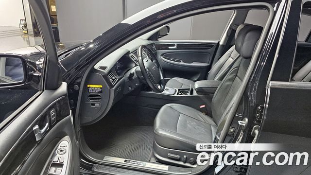 Hyundai Genesis 2011 thumb 10