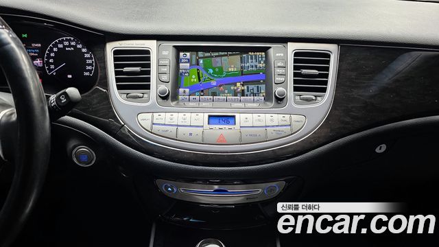 Hyundai Genesis 2011 thumb 11