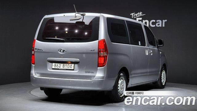 Hyundai Starex 2016 thumb 3
