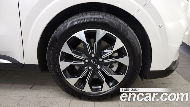 Kia Carnival 2023 thumb 6